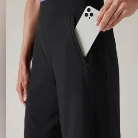 Athleta Brooklyn Bermuda Shorts Black Size  0 New Without Tags - Picture 3 of 8